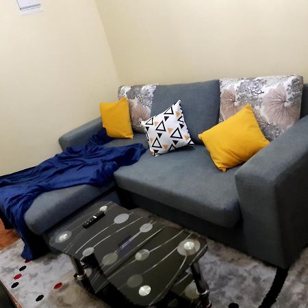 Rubi Apartment ไนวาชา ภายนอก รูปภาพ