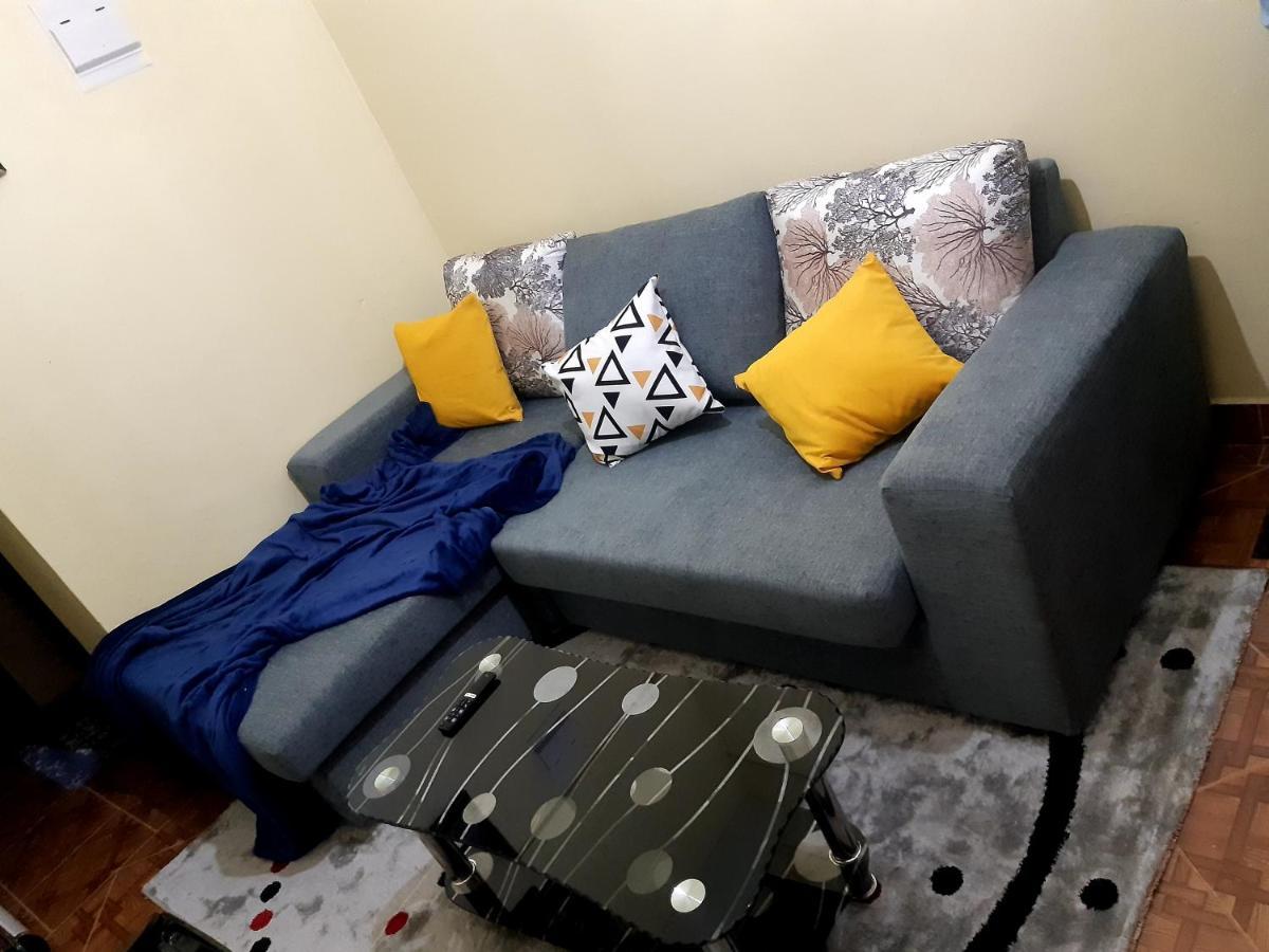 Rubi Apartment ไนวาชา ภายนอก รูปภาพ