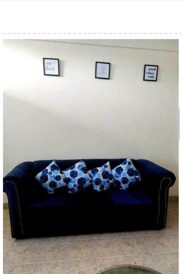 Rubi Apartment ไนวาชา ภายนอก รูปภาพ