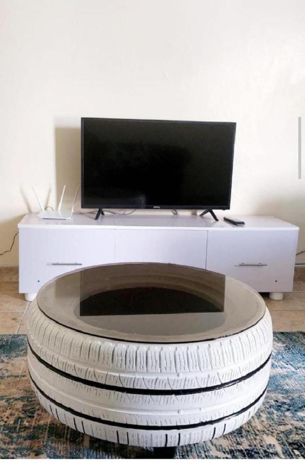 Rubi Apartment ไนวาชา ภายนอก รูปภาพ